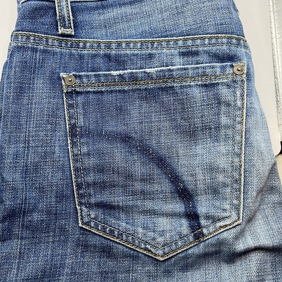 Joes Jeans 5” Inseam Mid Rise Shorts Size 26 - Picture 12 of 16